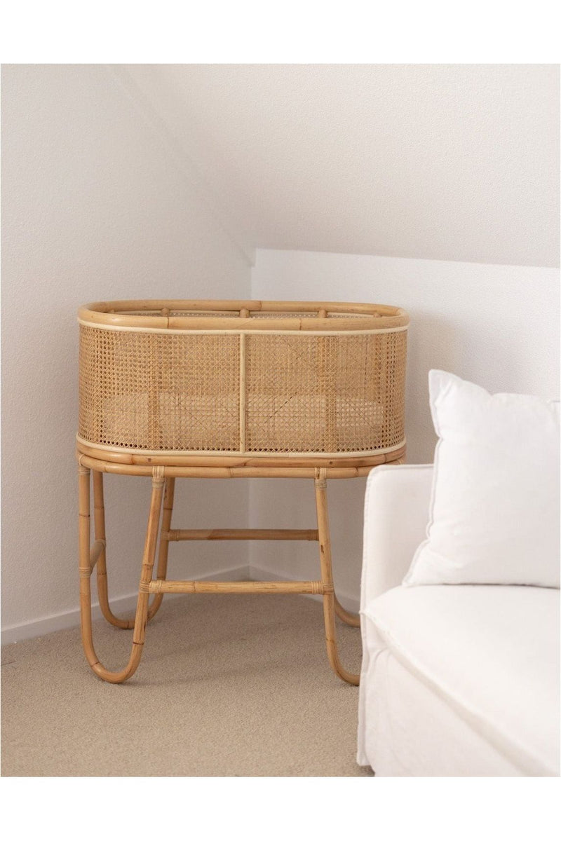Bassinet rattan deals