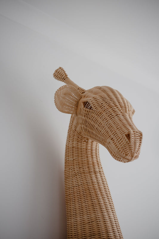 inkah rattan giraffe wall hanging