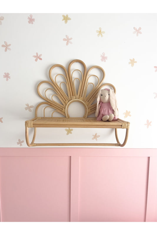 Daisy Shelf