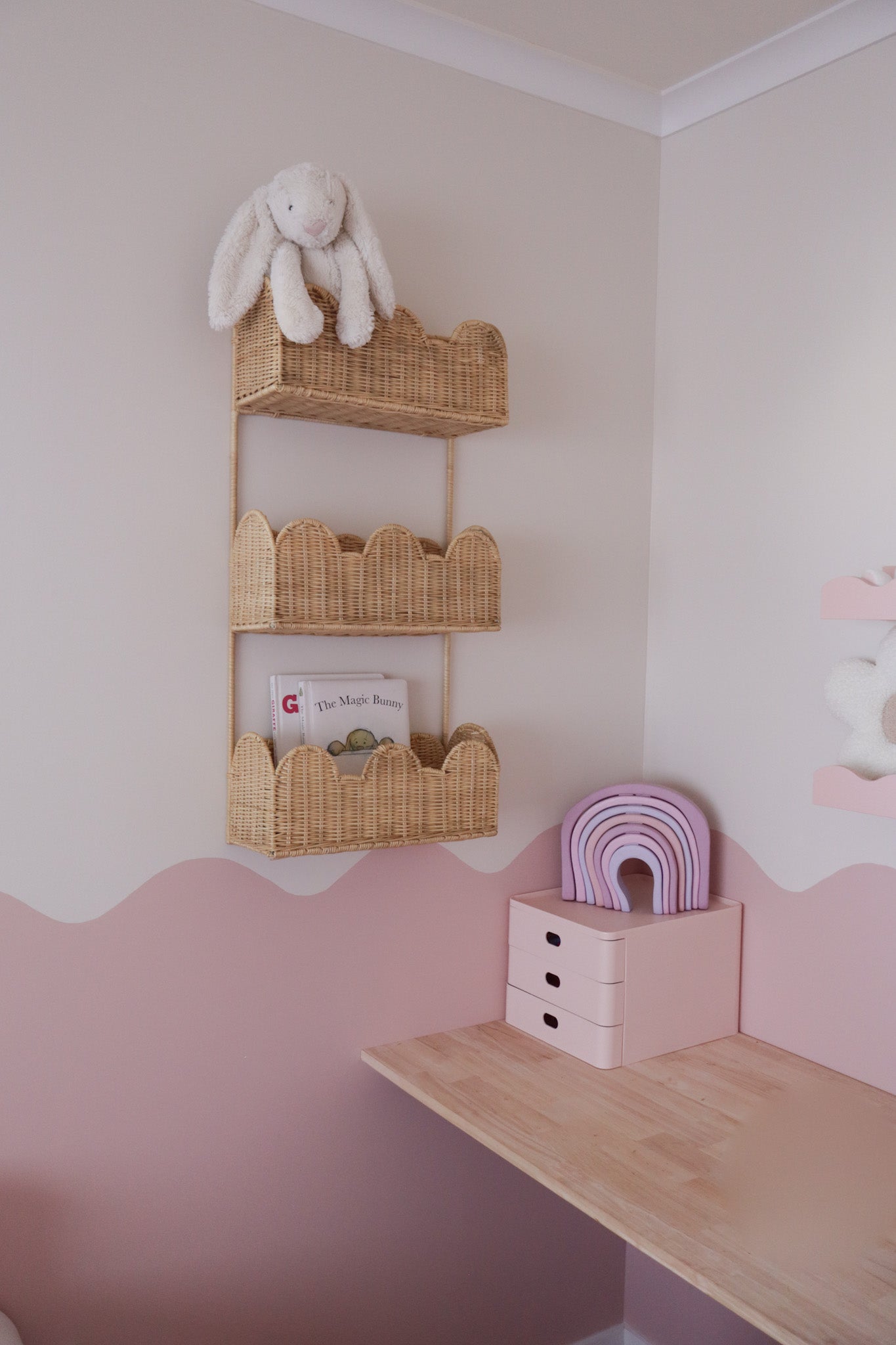 Scallop Shelf