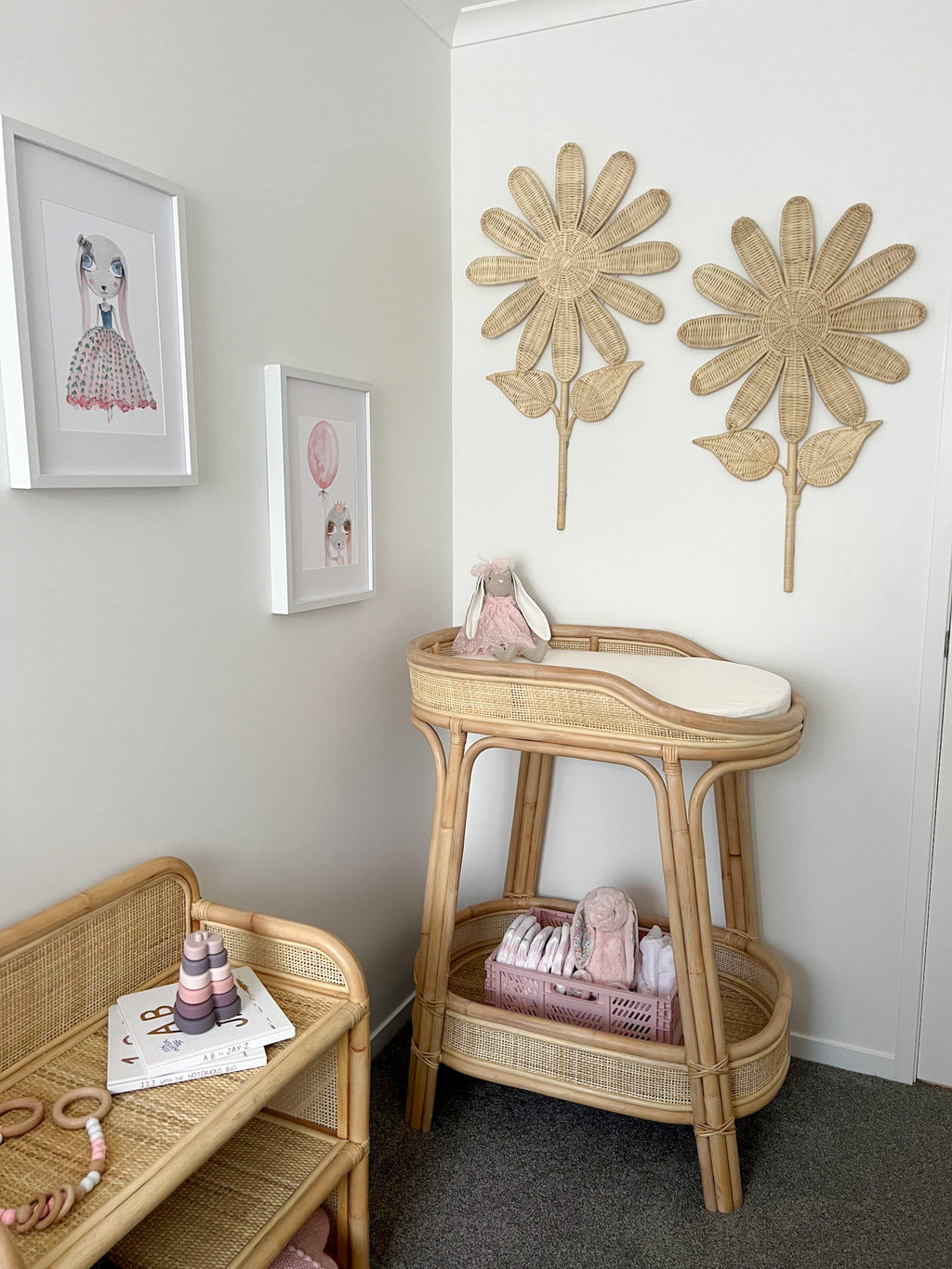 Daisy Rattan Flower