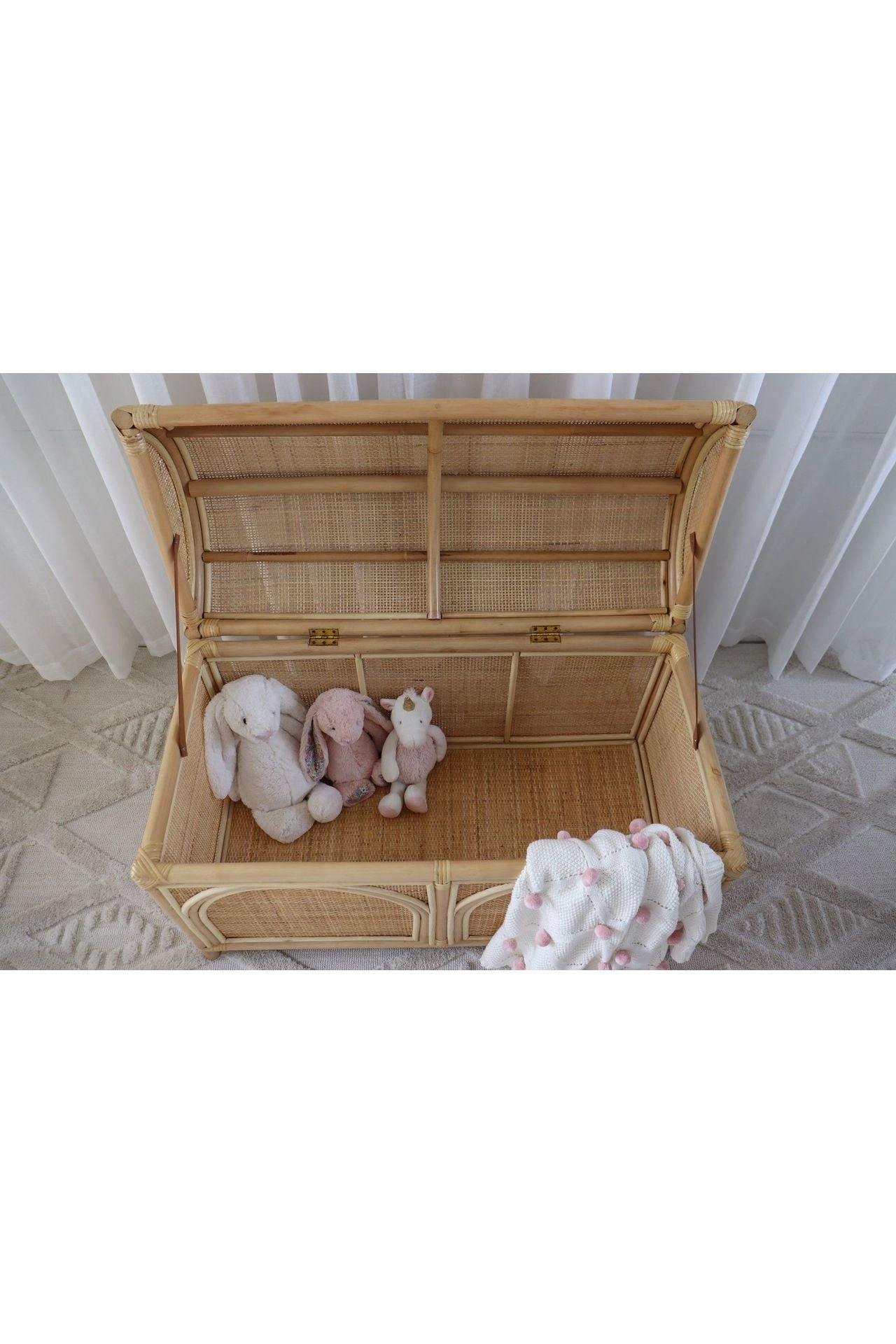 Rattan best sale toy box