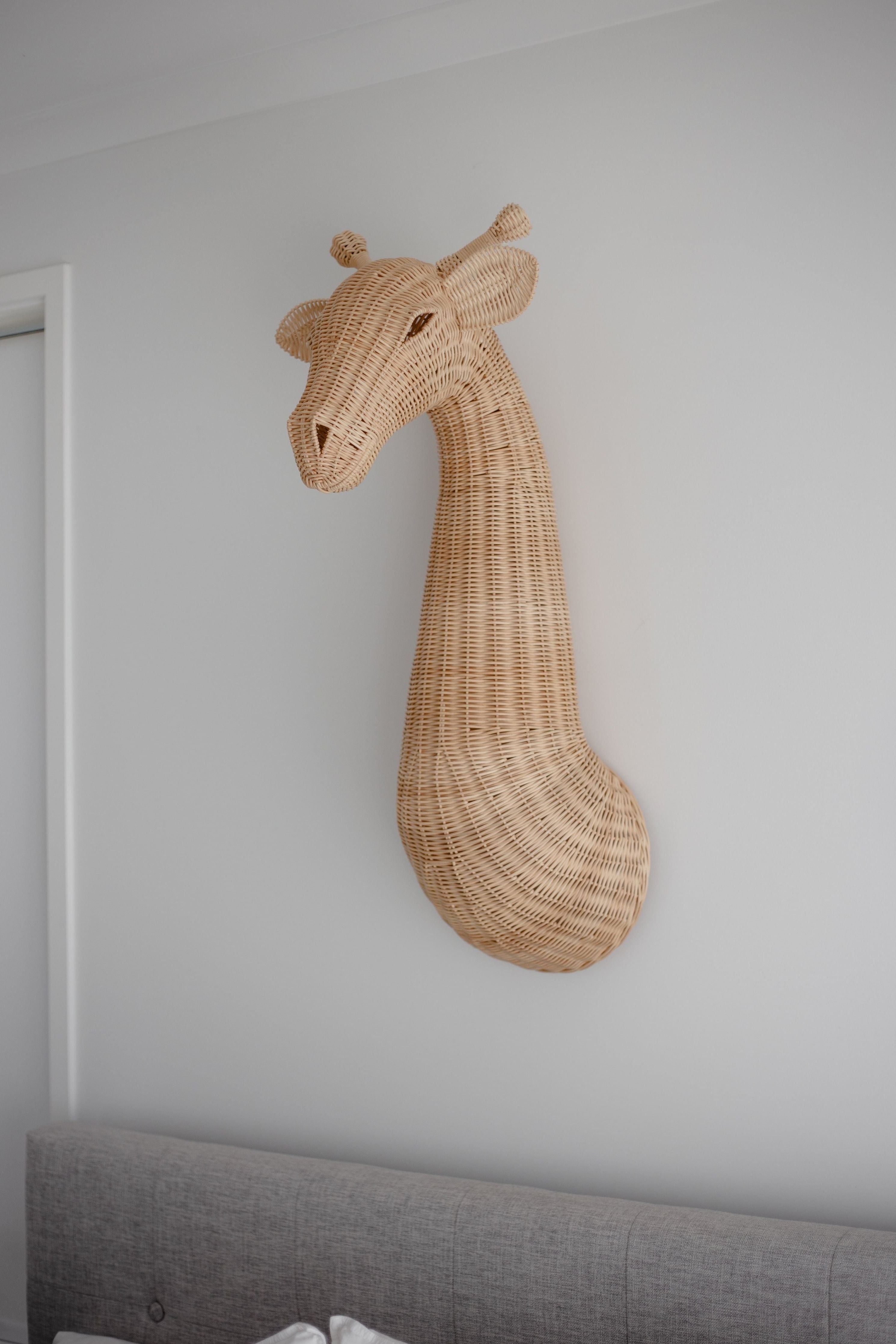 inkah rattan giraffe wall hanging