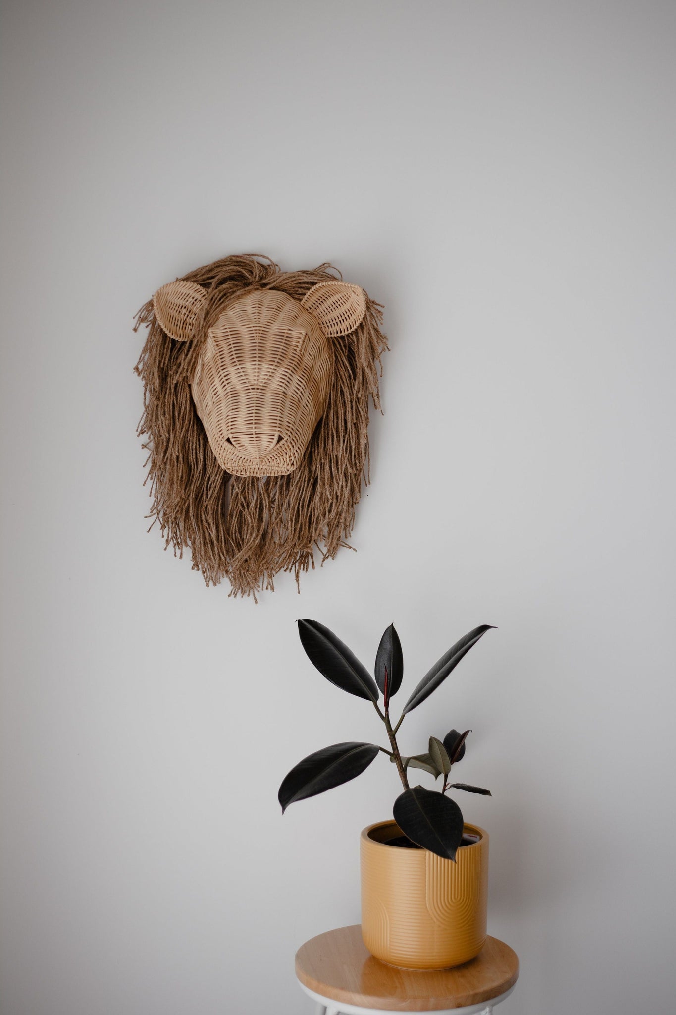 inkah rattan lion wall hanging