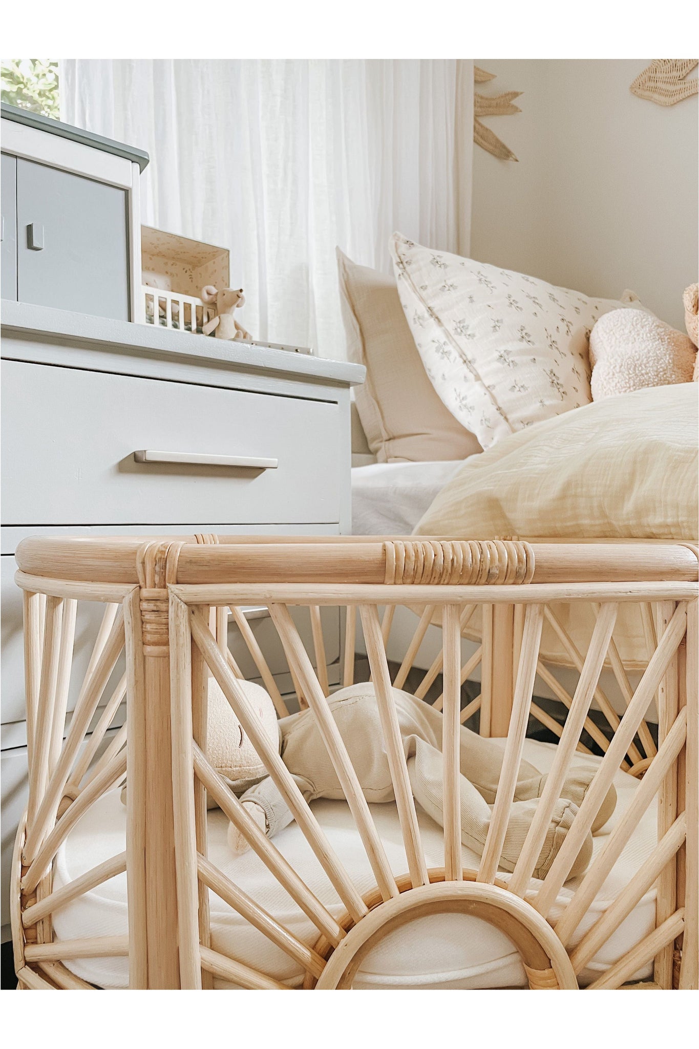 inkah rattan dolls bassinet